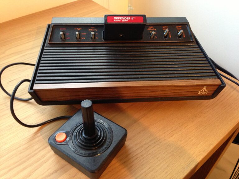 Atari-2600-with-Joystick